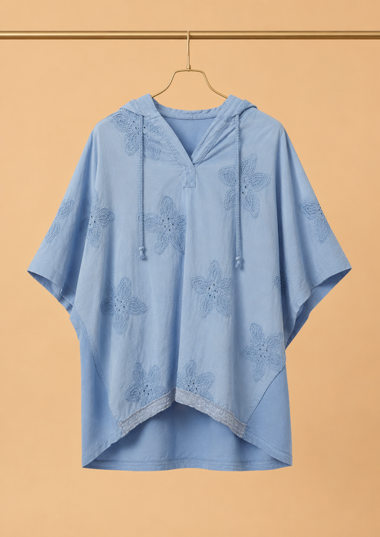 Blusa con Capucha y Flores Bordadas JOT
