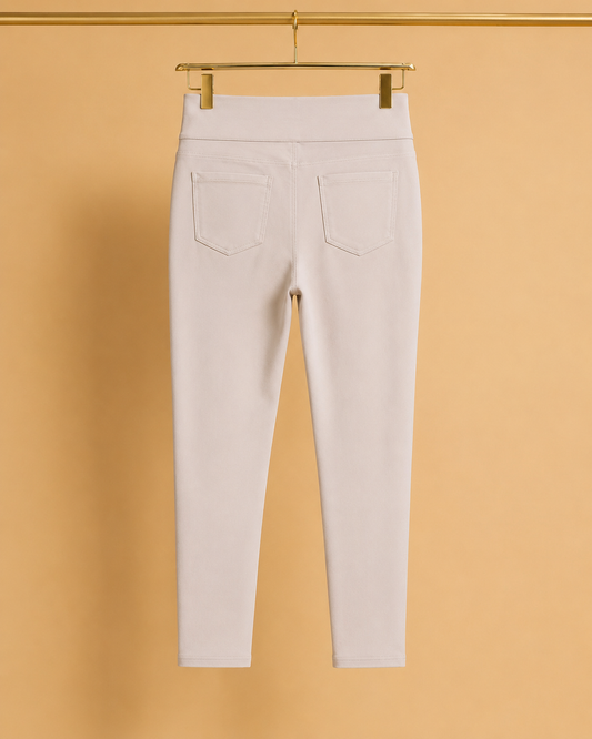 Pantalón Push-Up Beige de Botones Plateados