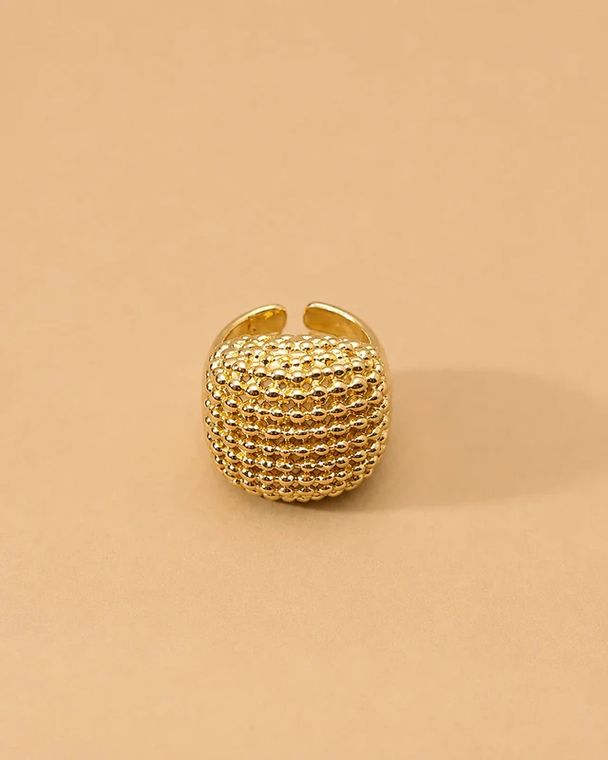 Anillo Ajustable Dorado de Textura Esférica