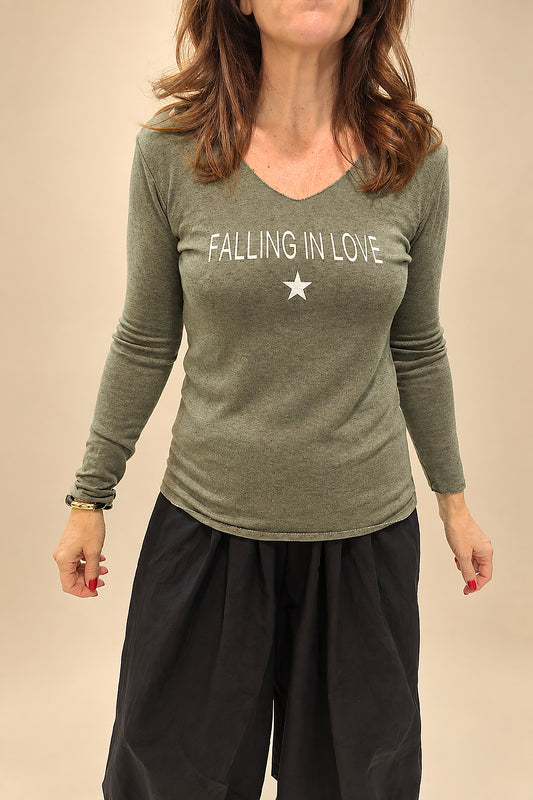 Camiseta Manga Larga Falling in Love Verde Oliva