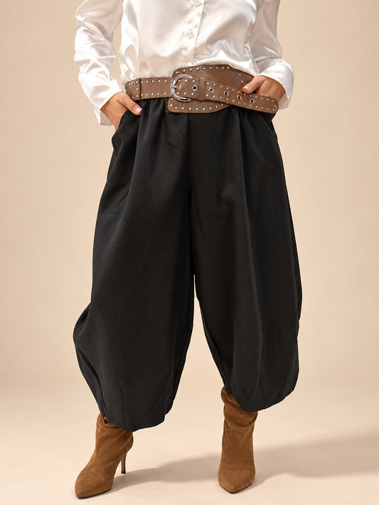 Pantalón Negro Balloon de Pinzas y Bolsillos