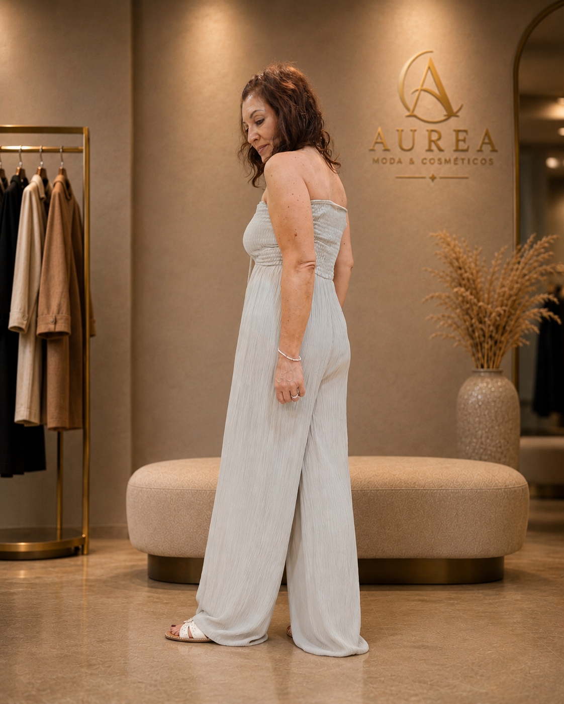Mono Largo Blanco con Escote Halter