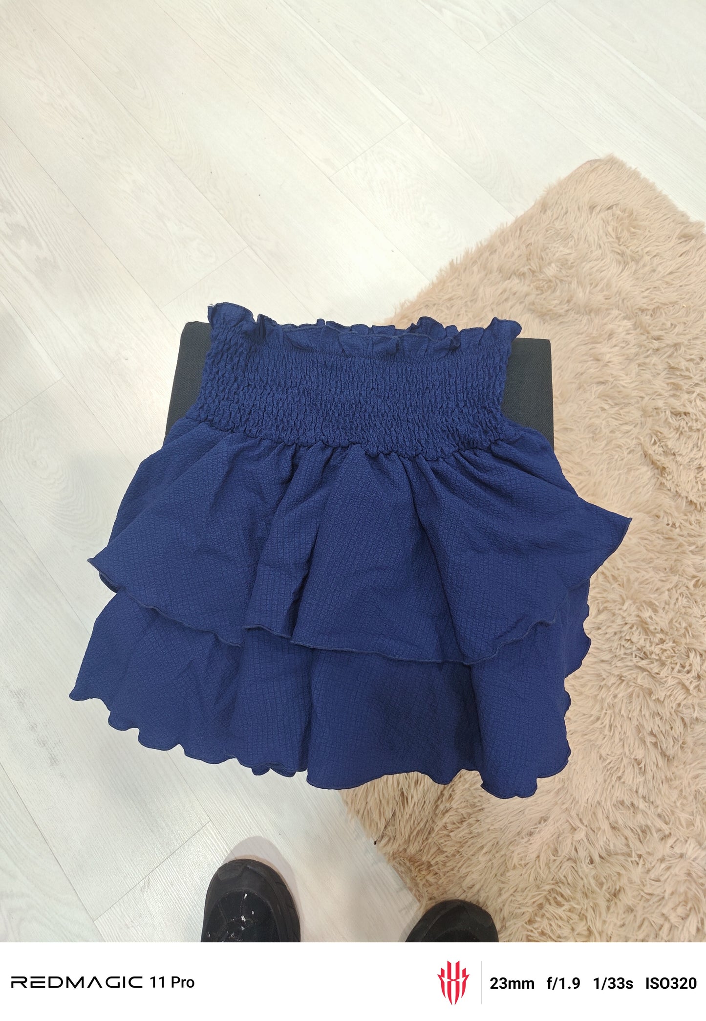 Falda con volantes
