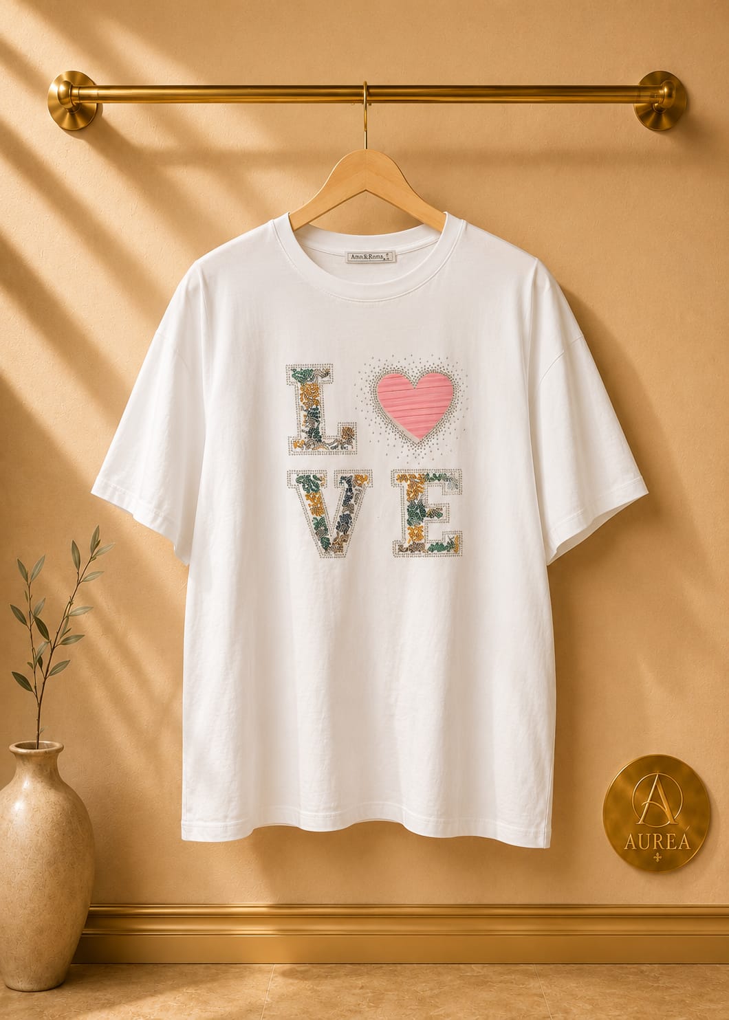 Camiseta Oversize LOVE con Detalles Brillantes