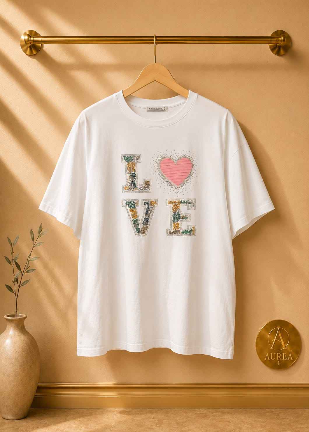 Camiseta Oversize LOVE con Detalles Brillantes