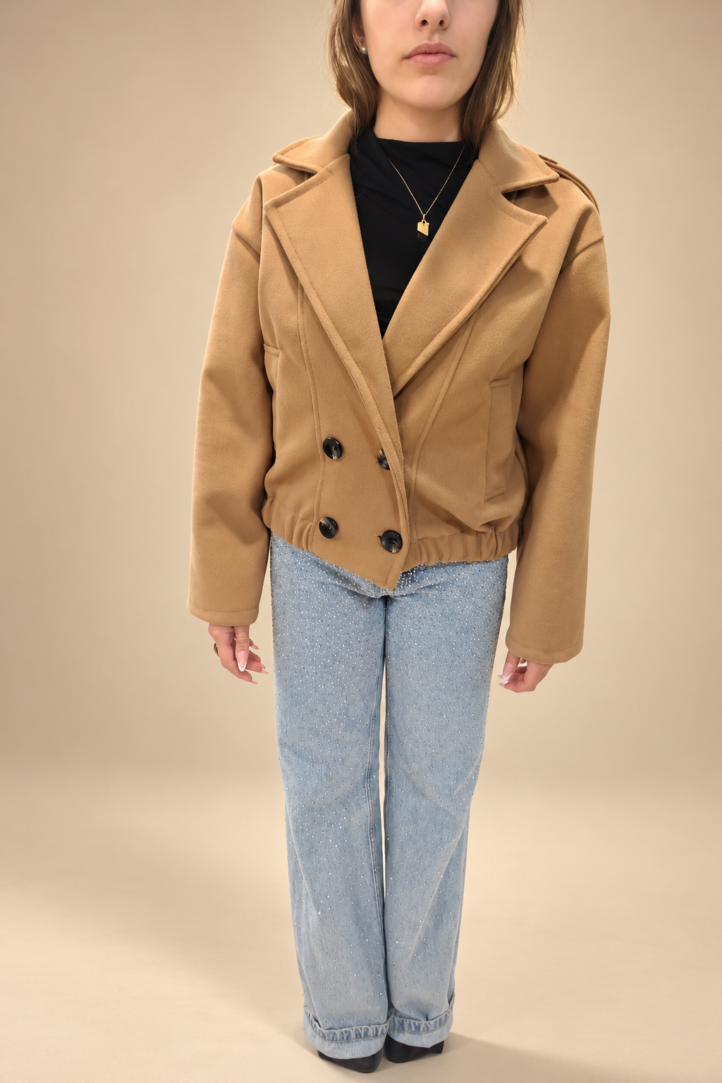 Cómo combinar el beige: colores y looks de mujer para otoño