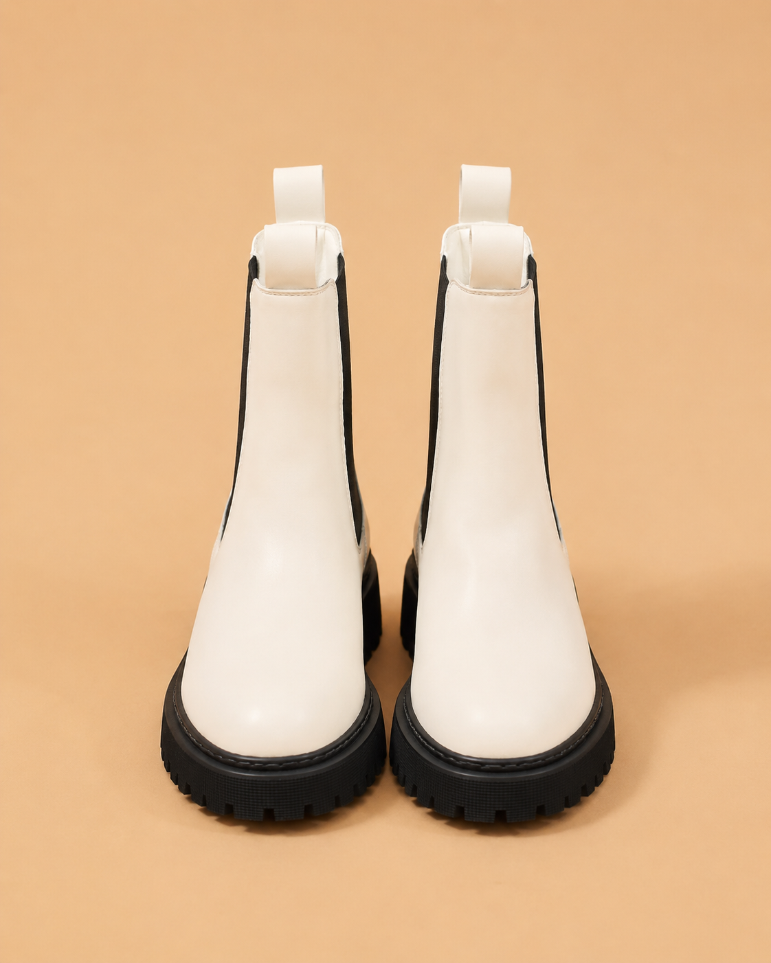 Botines Chelsea Blancos con Suela Negra