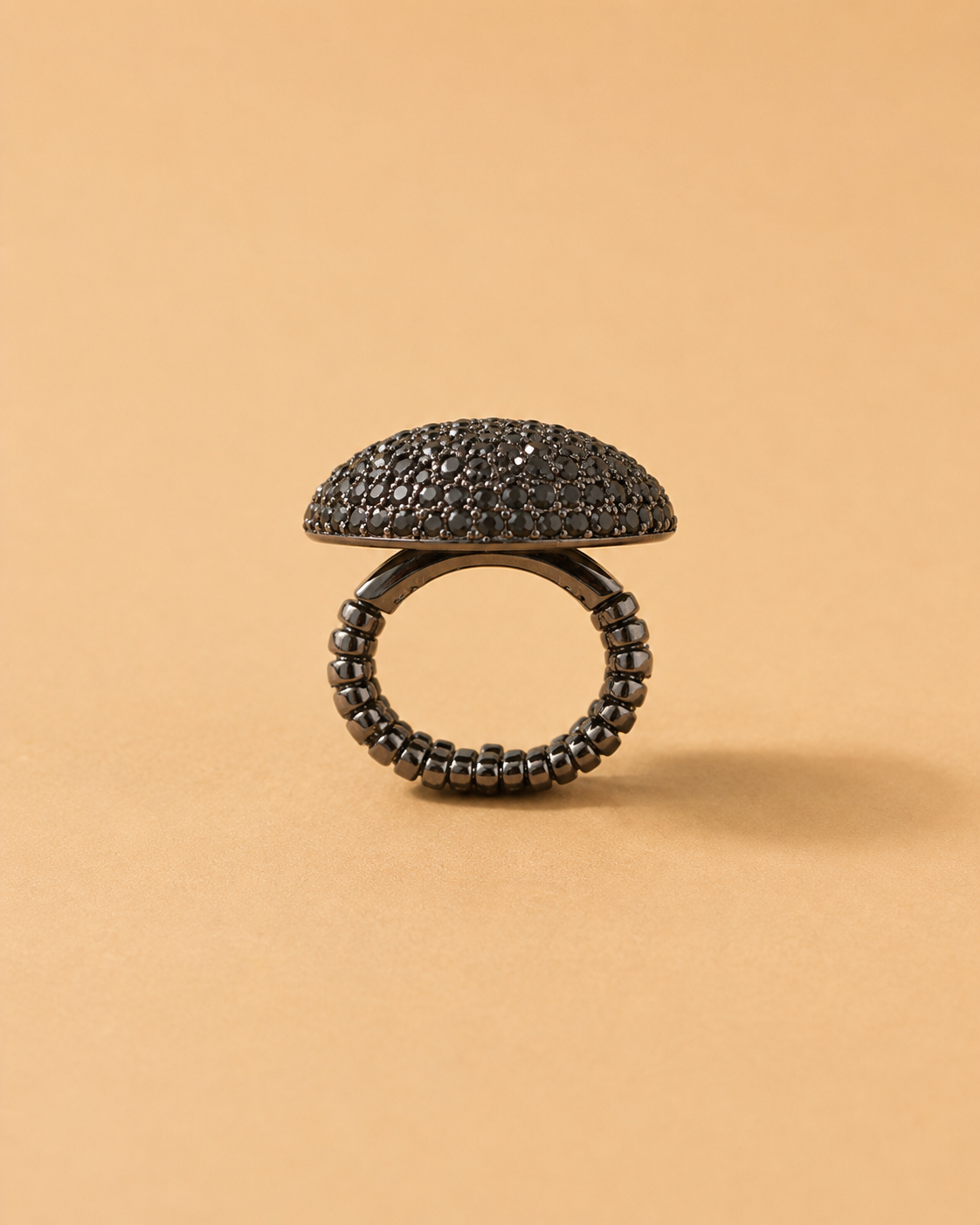 Anillo Negro Cúpula de Brillo Ajustable