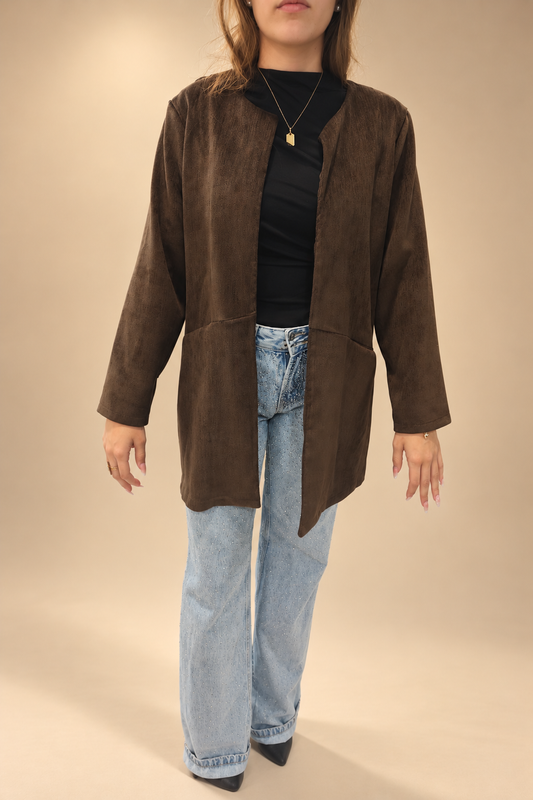 Chaqueta Larga Marrón Abierta de Textura Suave