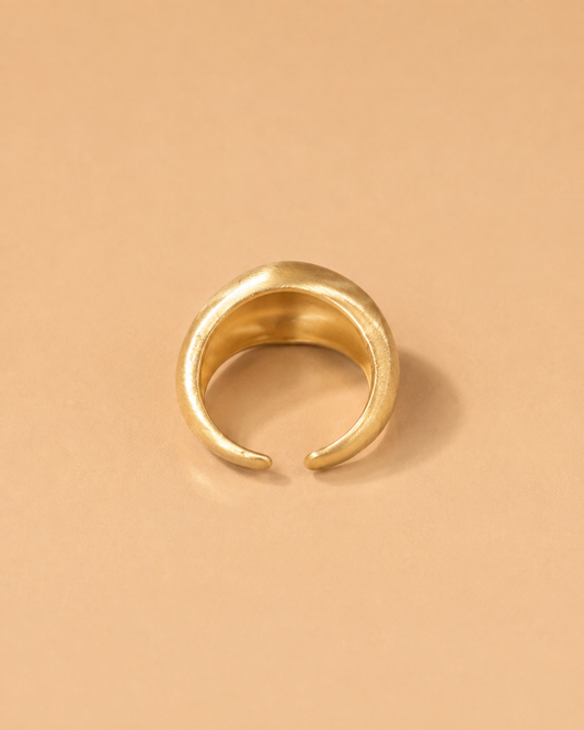 Anillo Ajustable Dorado Liso de Volumen