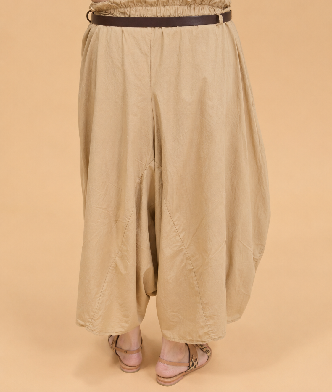 Pantalón Balloon Con Cordón LateralBeige con Bolsillos JOT