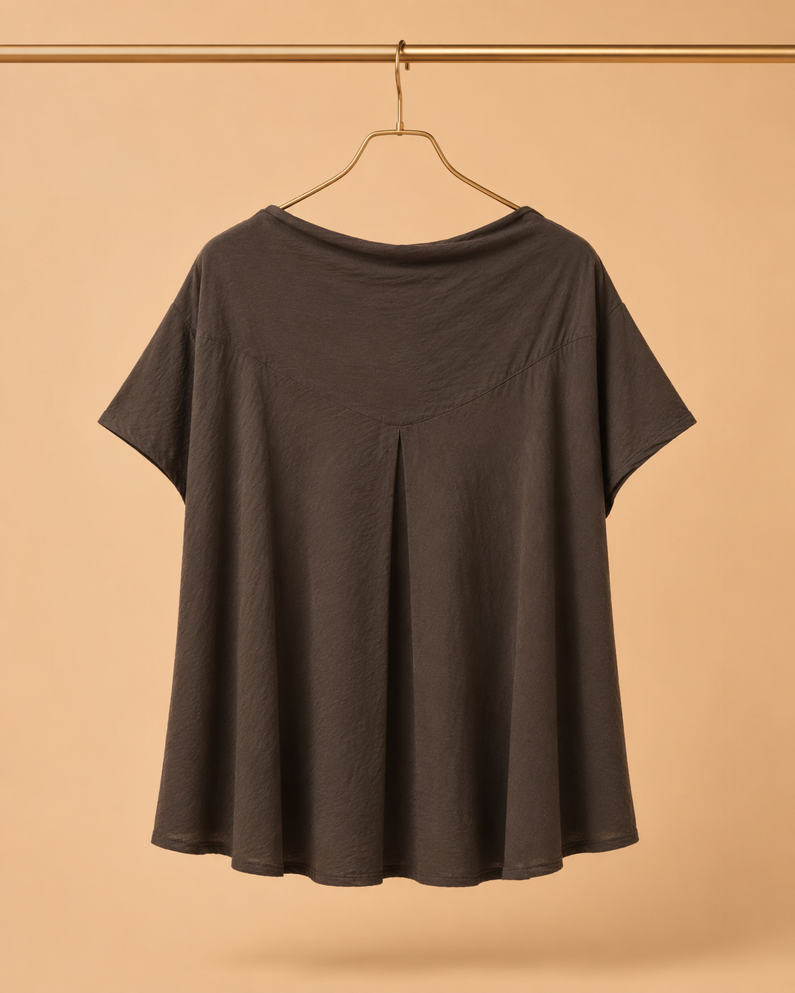 Camiseta Fluida de Cuello Drapeado JOT