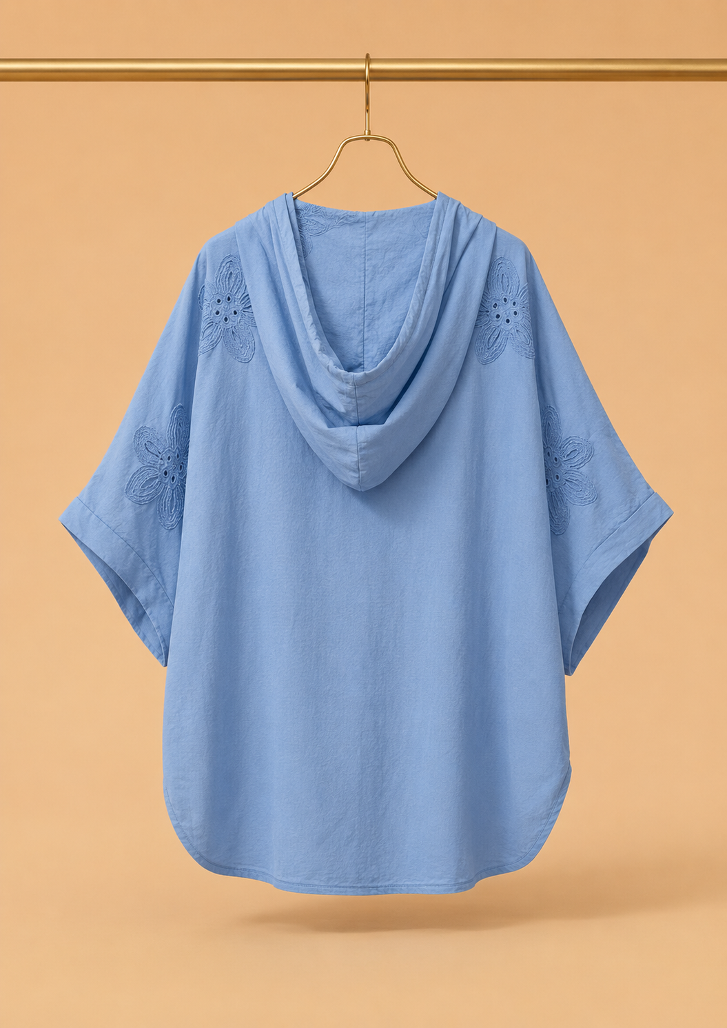 Blusa con Capucha y Flores Bordadas JOT