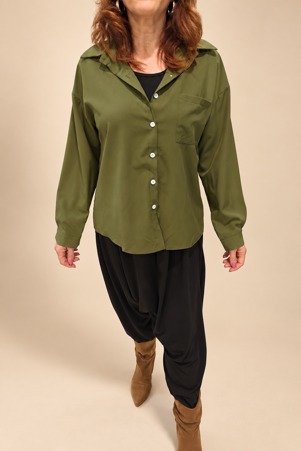 Camisa Oversize Verde Oliva con Bolsillo