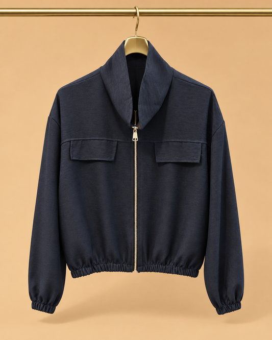 Chaqueta Corta Azul Marino con Cuello Alto