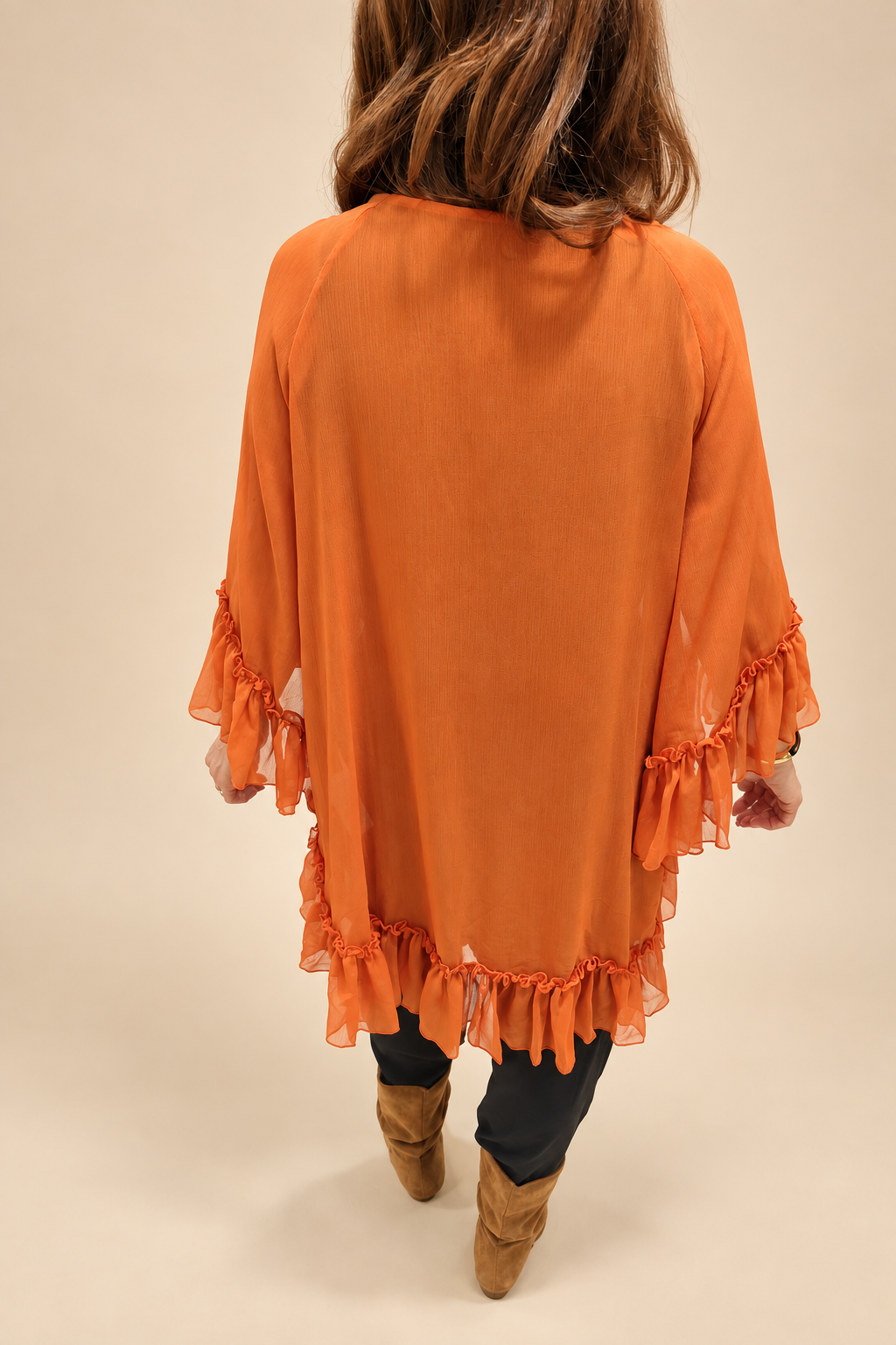 Blusa Naranja Amplia con Volantes y Lazo
