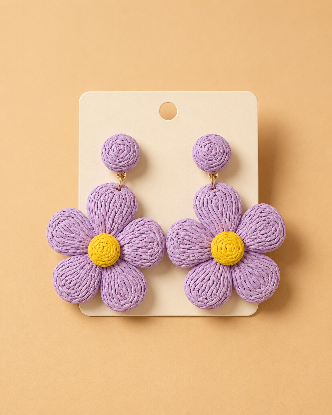 Pendientes Flor Lila con Centro Amarillo Efecto Rafia