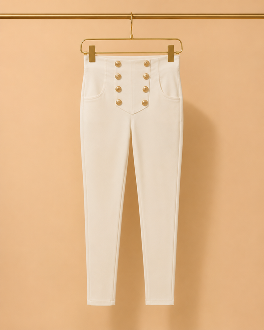 Pantalón Push-Up Beige de Botonadura Dorada