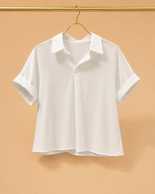 Blusa Blanca de Manga Corta con Cuello Camisero