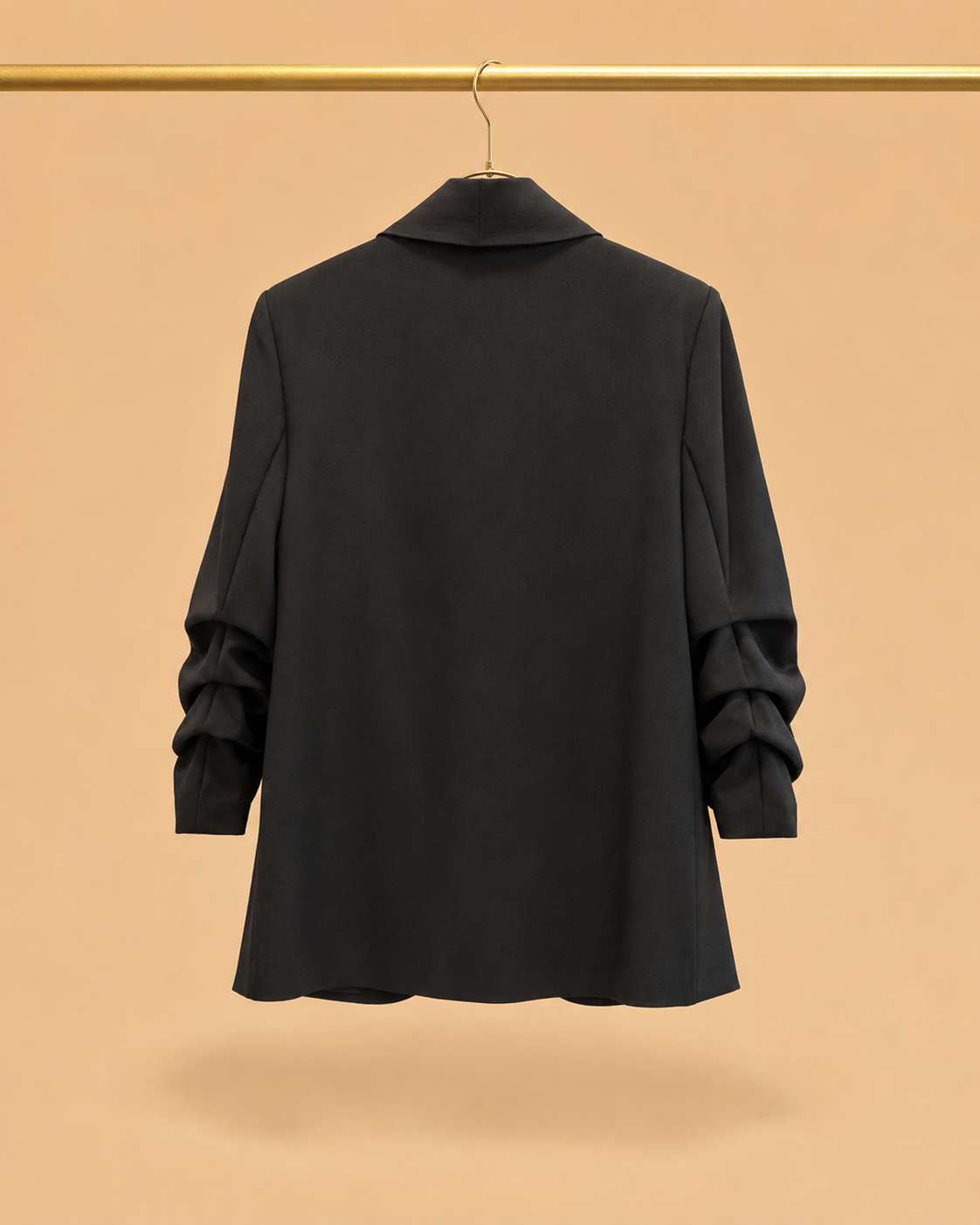 Blazer Negro con Mangas Fruncidas