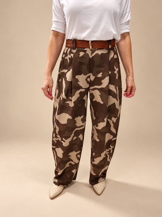 Pantalón Camuflaje Marrón con Cinturón