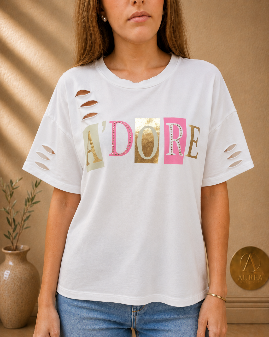 Camiseta Blanca A’Dore con Detalle Metalizado