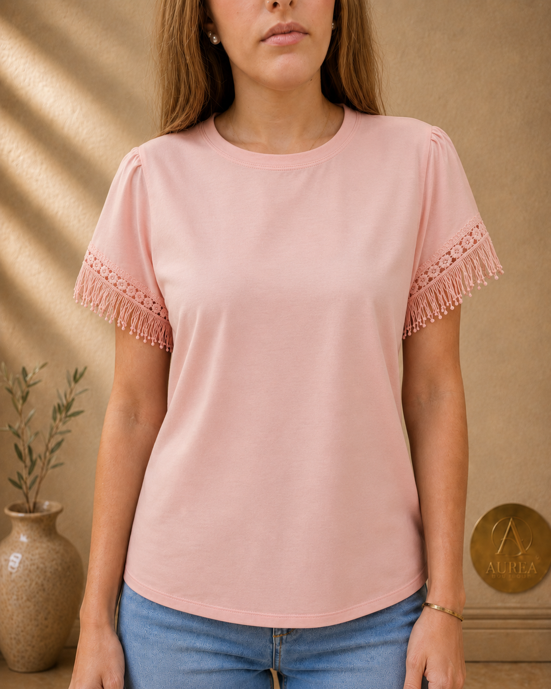 Camiseta con Flecos de Encaje