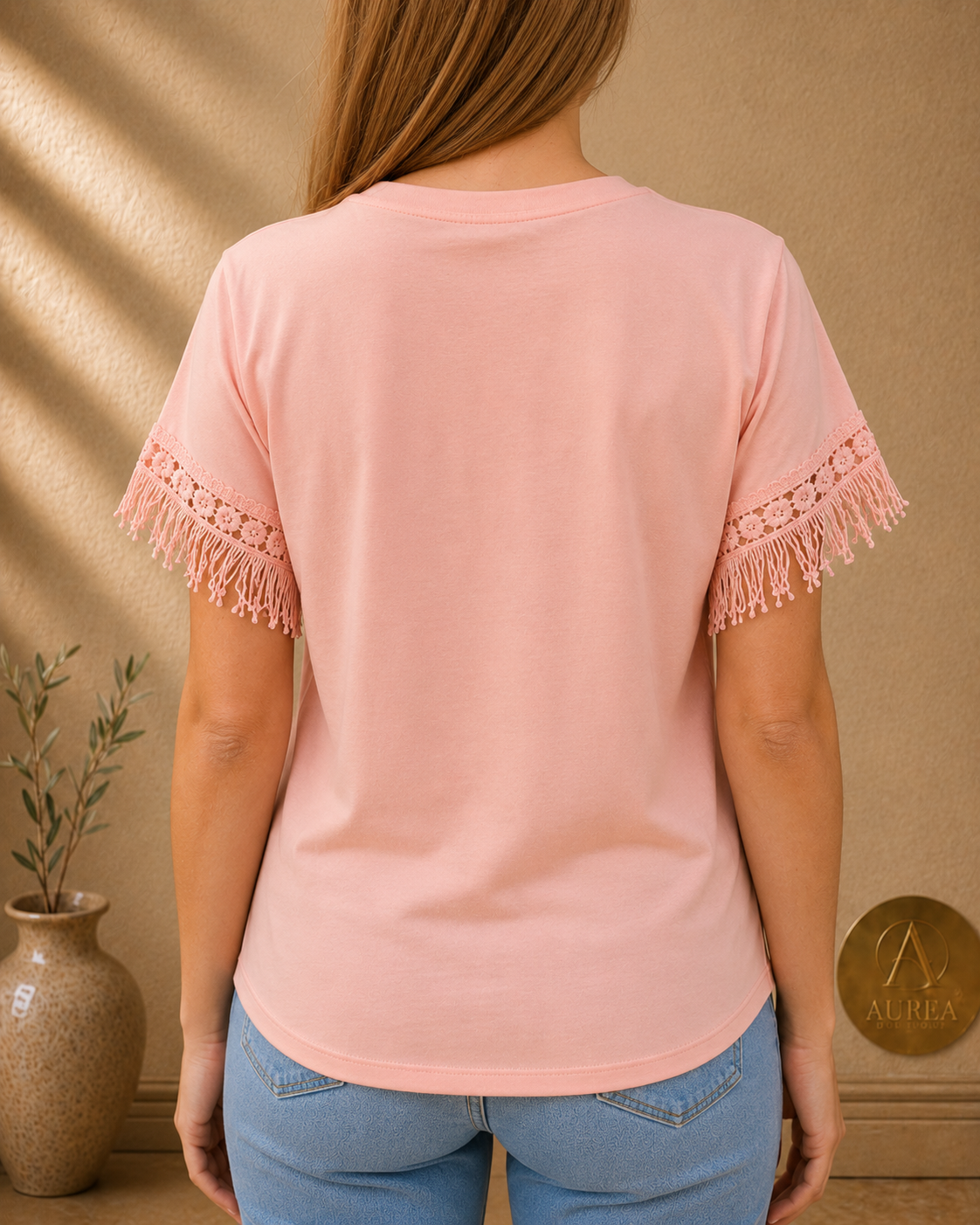 Camiseta con Flecos de Encaje