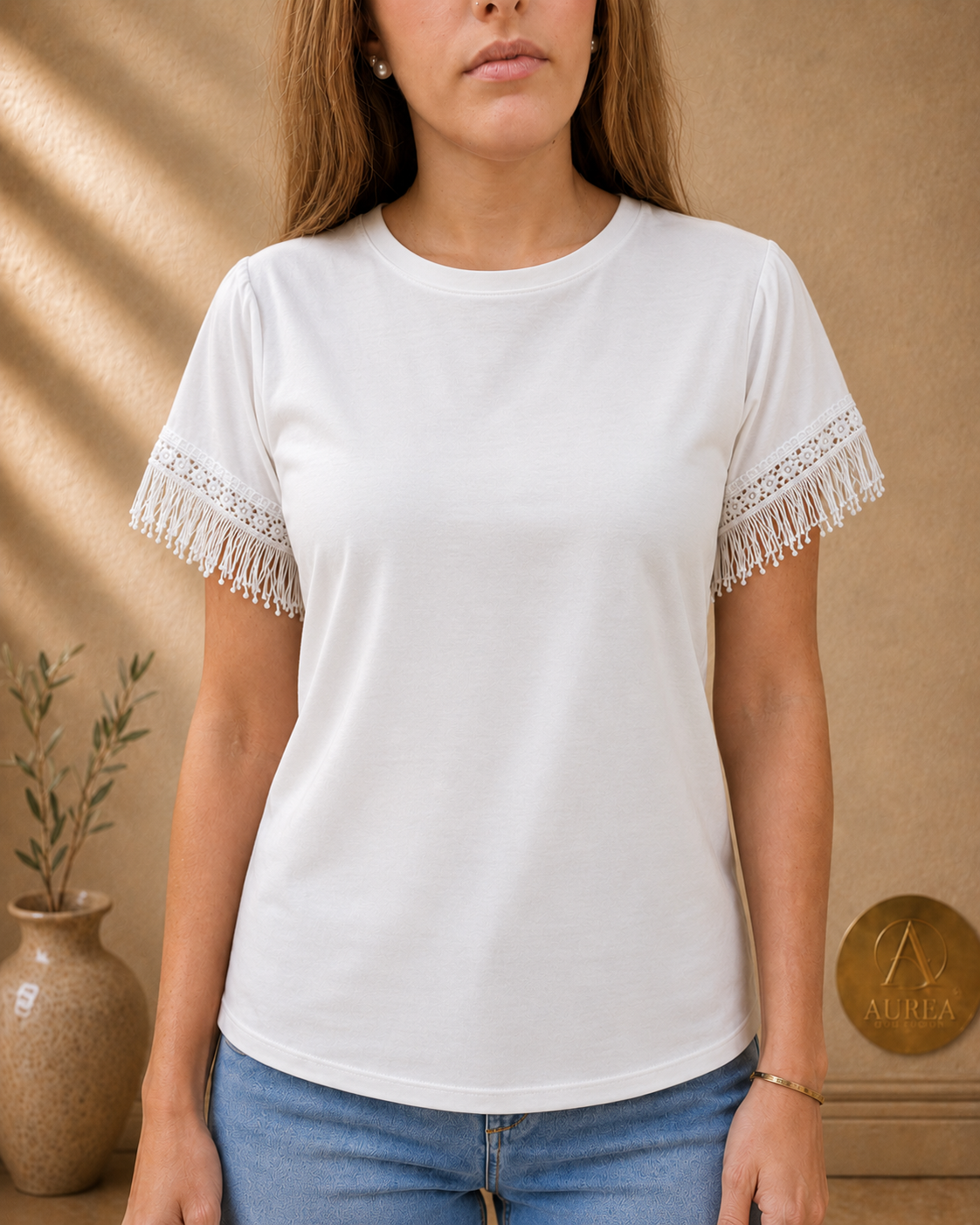 Camiseta con Flecos de Encaje