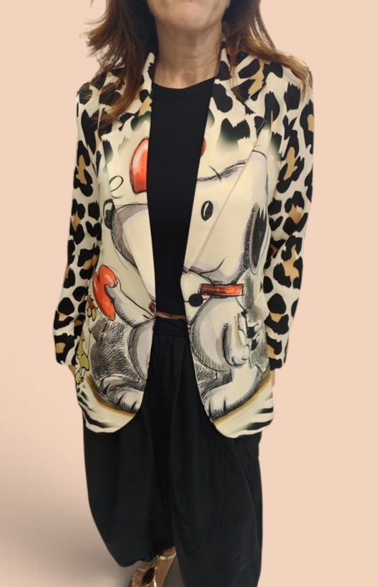 Blazer Animal Print con Ilustración y Corazones