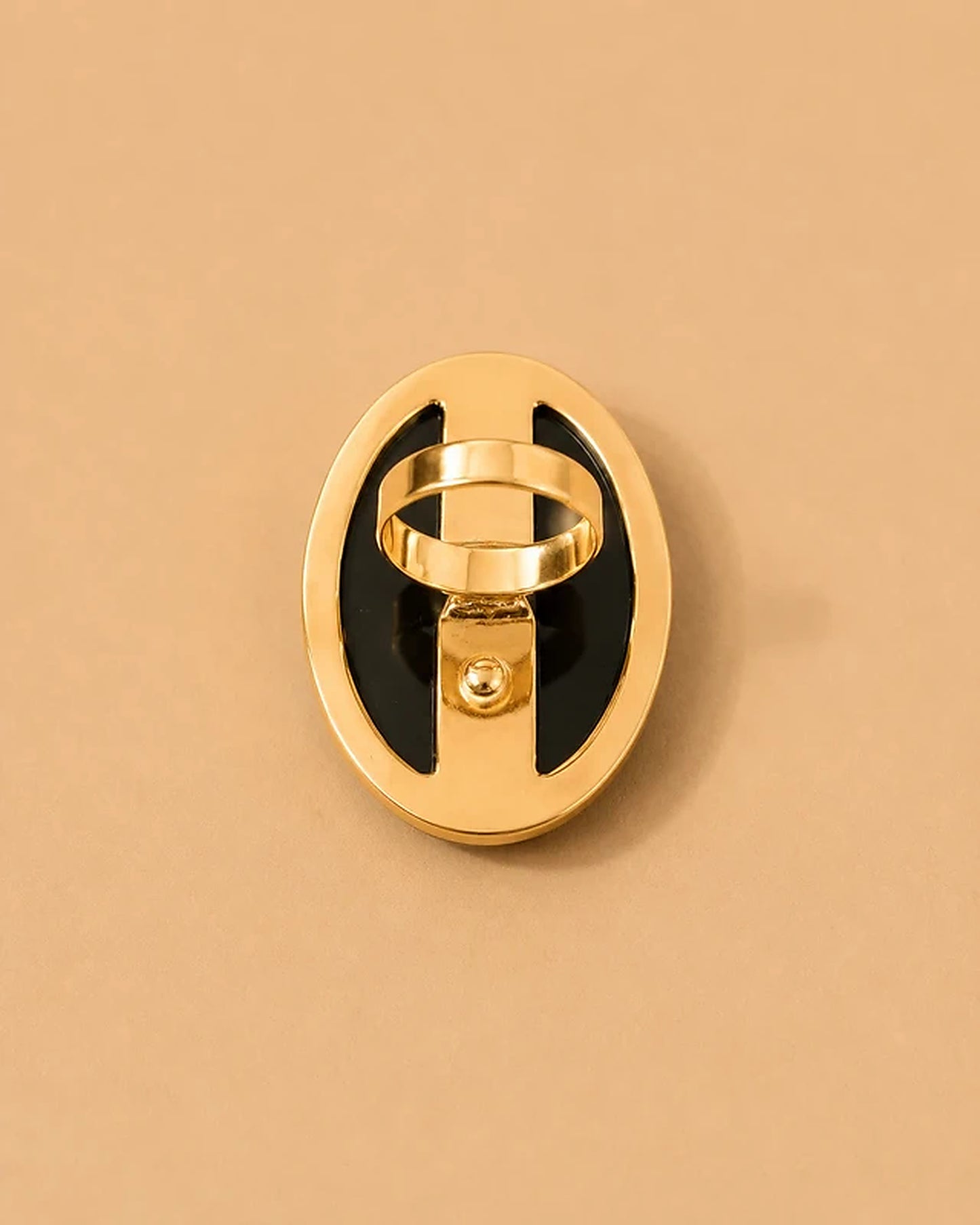 Anillo Ajustable Dorado Ovalado Negro Pulido