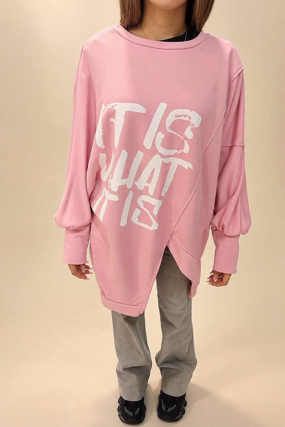 Sudadera Asimétrica Rosa It Is What It Is