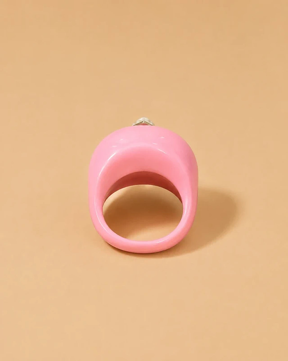 Anillo Rosa Ancho con Lágrima Transparente