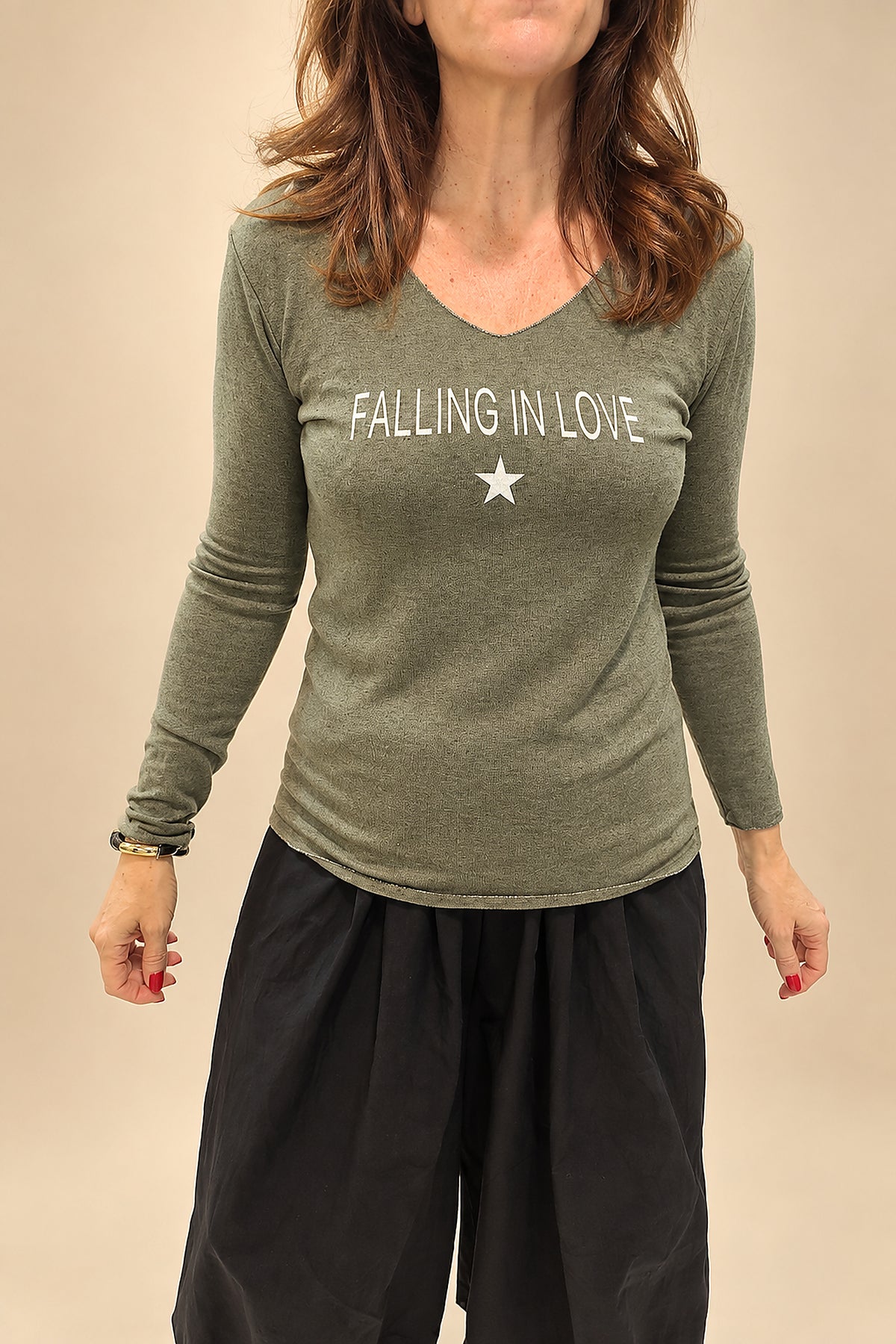 Camiseta Manga Larga Falling in Love Verde Oliva