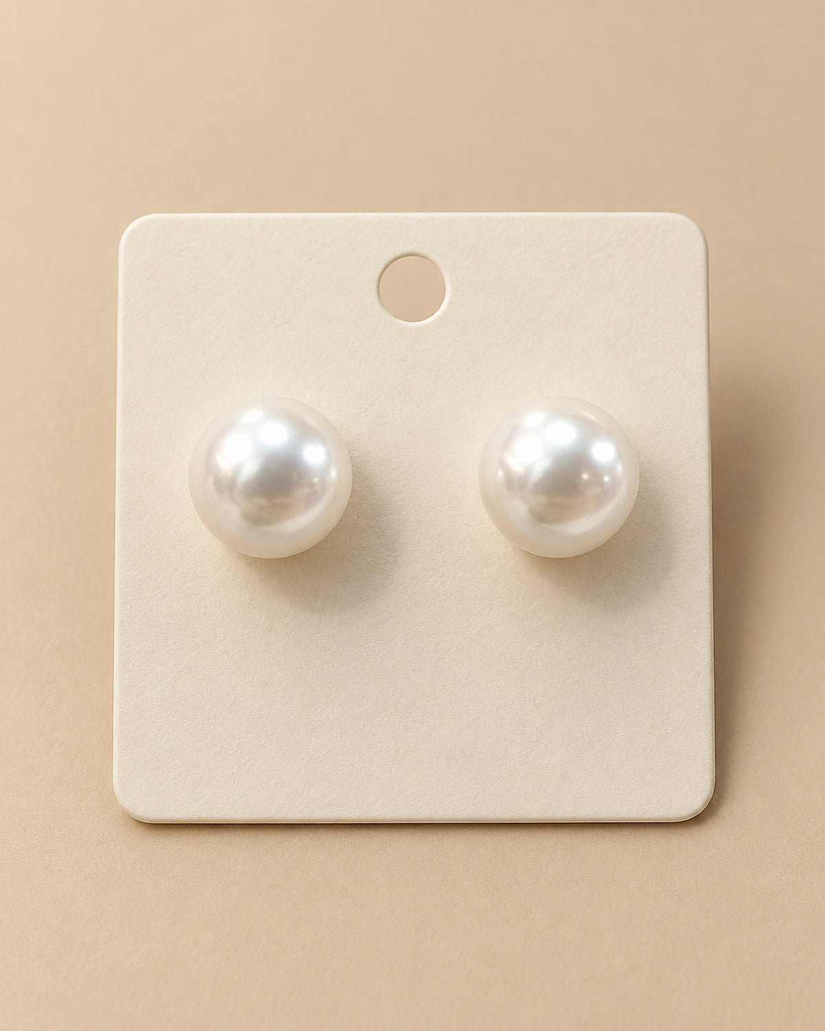 Pendientes Botón Blancos de Efecto Perlado