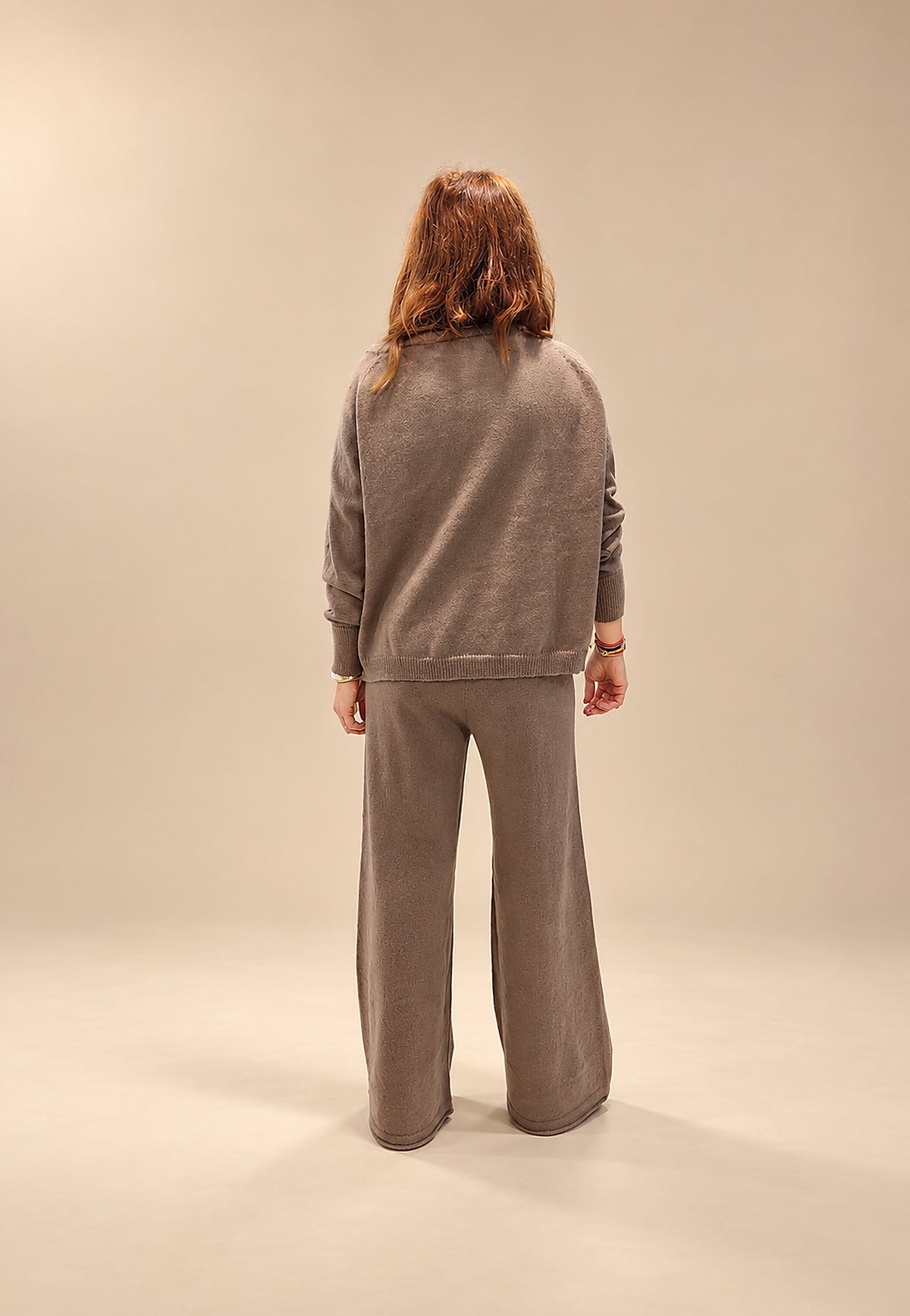 Conjunto Taupe de Punto con Pantalón Palazzo