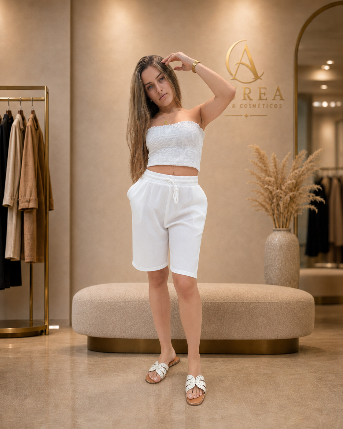 Bermuda Blanca Fluida con Cintura Ajustable