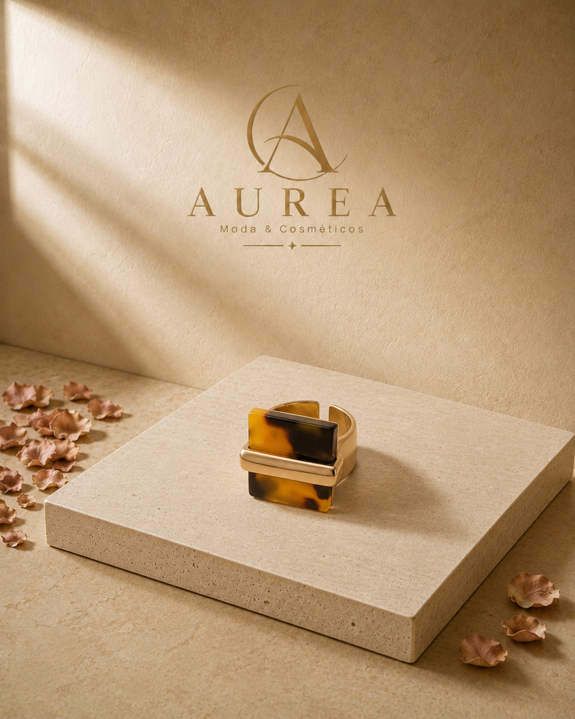 Anillo Carey con Detalle Dorado