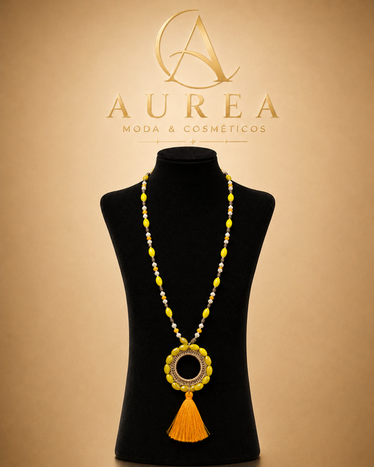 Collar Largo con Colgante y Borla Mostaza